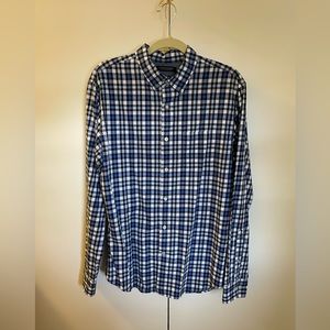 Men’s Banana Republic dress shirt, slim fit